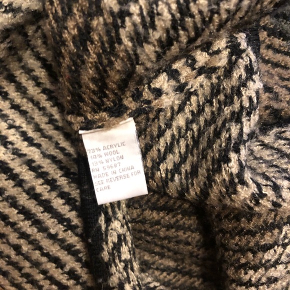 Curio Turtleneck Poncho Sweater - Picture 5 of 5